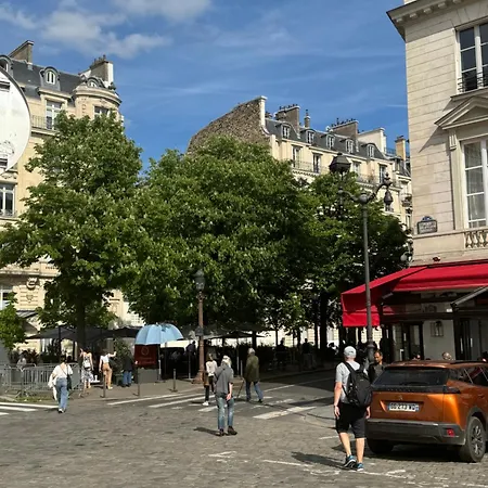 Cosy Studio Near Eiffel Tower And Concorde * Parigi